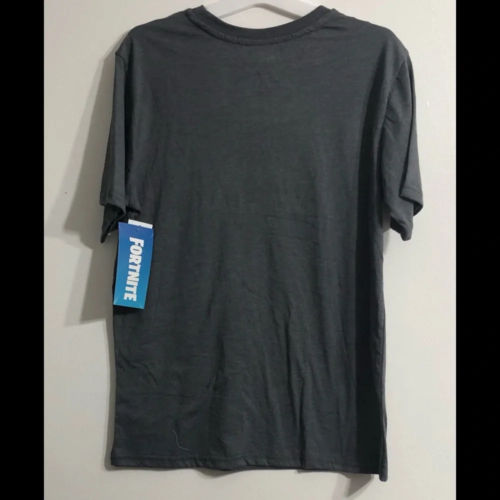 Fortnite Logo Bash Unillama boy’s crewneck short sleeves t-shirt. Size XXL(18)